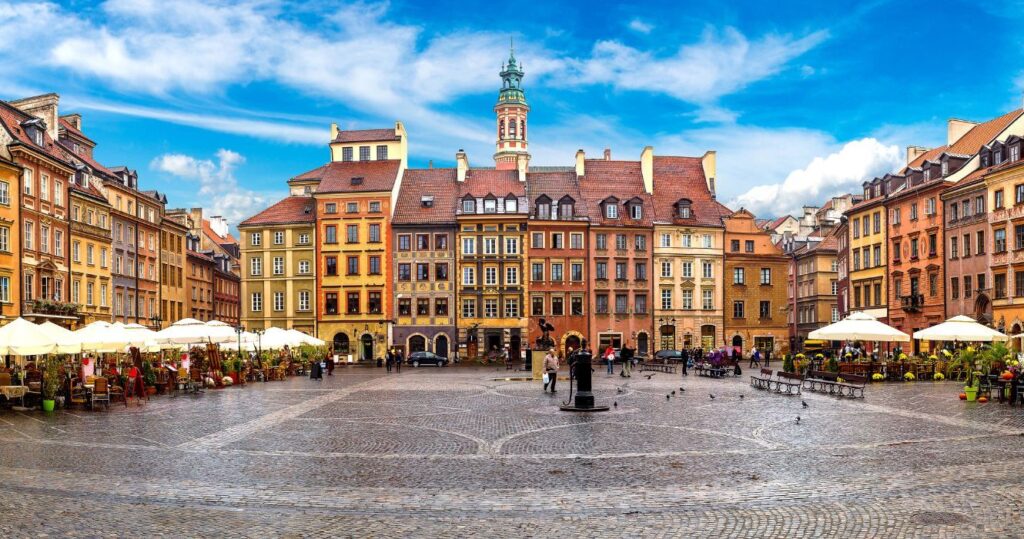 the city square in warsaw, poland