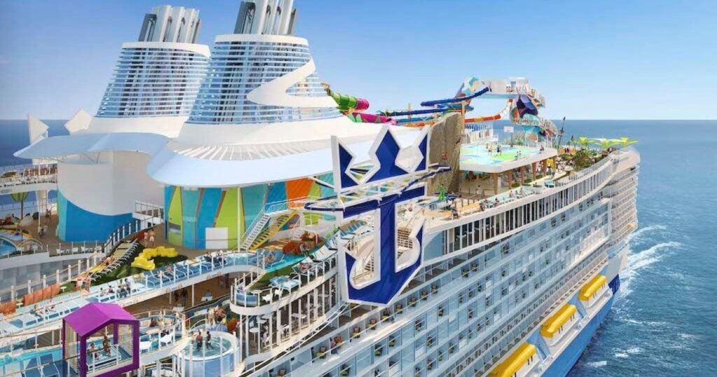 Crowns Edge on Icon of the Seas